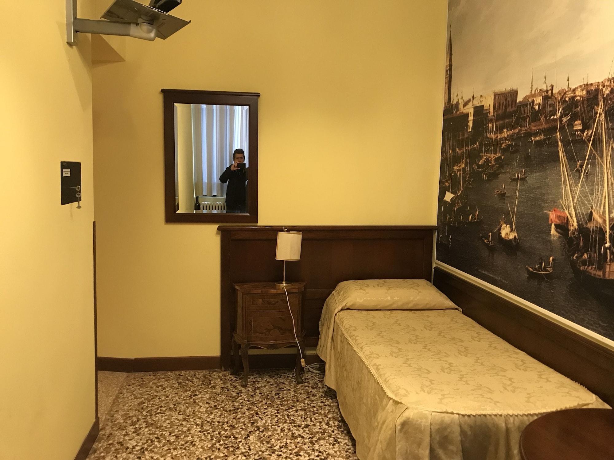 Ca' Centopietre Venesia Bagian luar foto